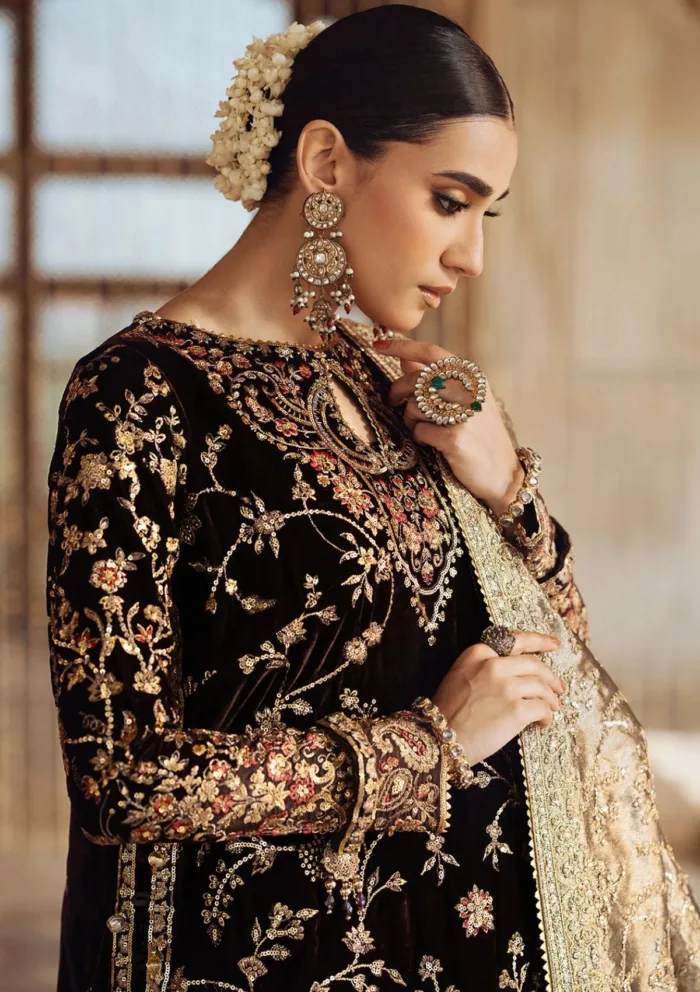 Aik Atelier LOOK 09 Dastoor Luxury Velvet Luxury Lawn Collection - Image 3