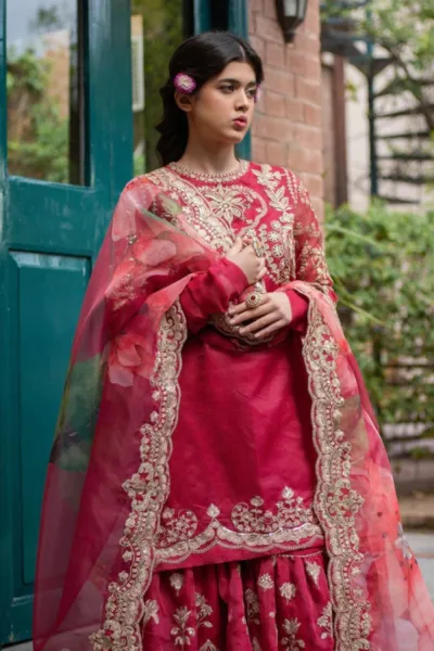 Ali Xeeshan Sahiba Chanda Luxury Lawn Collection