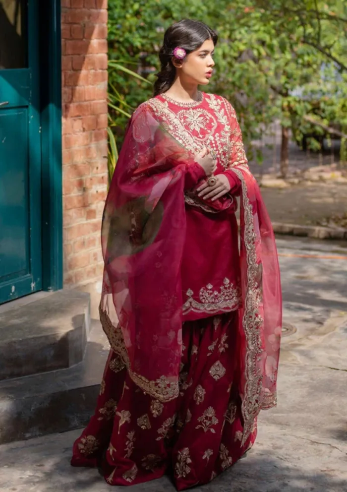 Ali Xeeshan Sahiba Chanda Luxury Lawn Collection - Image 3