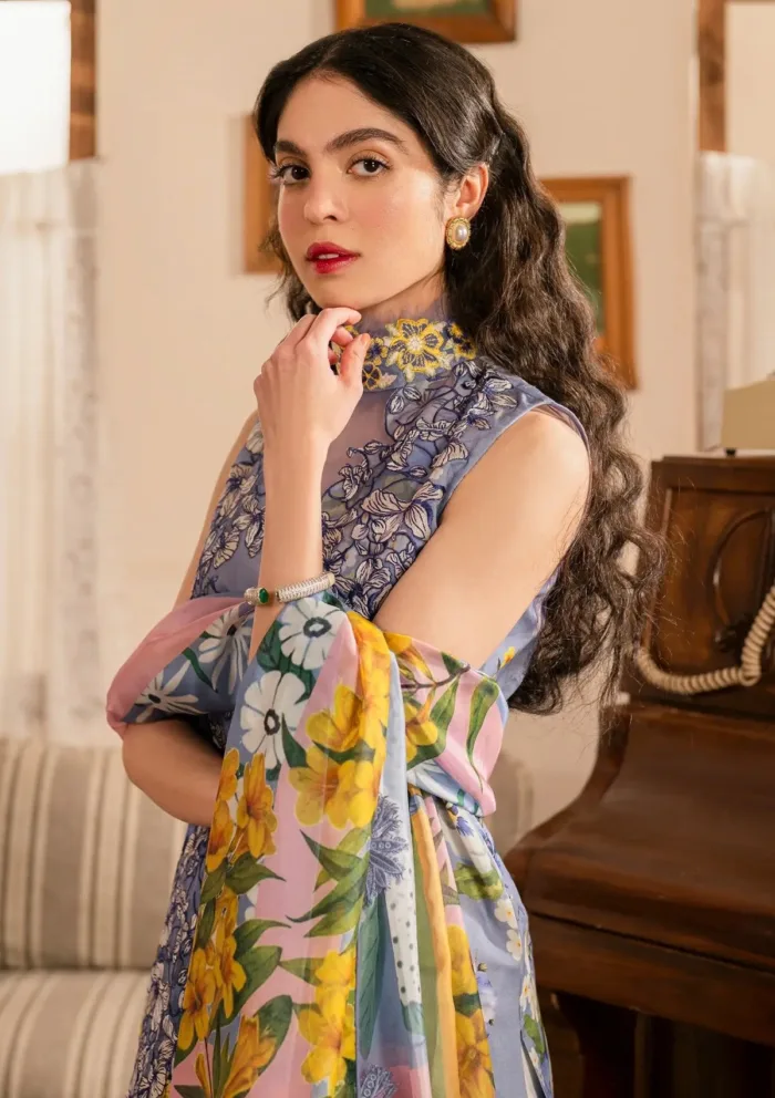 Asifa Nabeel Sunehri MVL25 02 Meraki Vintage 25 Luxury Lawn Collection - Image 5