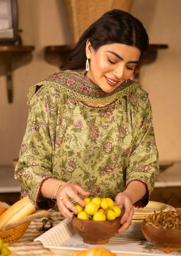 Asim Jofa Vol 05 AJUBJ 31 Essential 25 Luxury Lawn Collection - Image 2