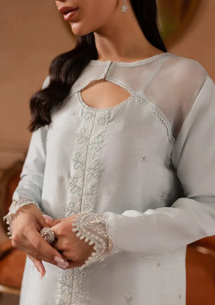 Azzal By Ayesha Usman Dahlia Ivana 25 Luxury Lawn Collection - Image 2