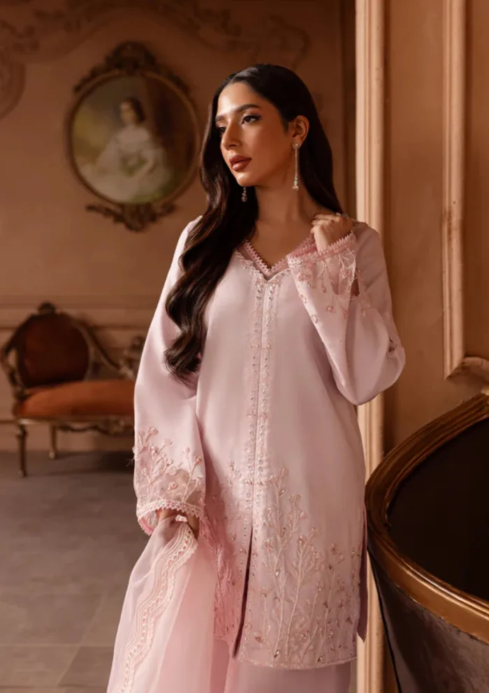 Azzal By Ayesha Usman Luna Ivana 25 Luxury Lawn Collection - Image 4