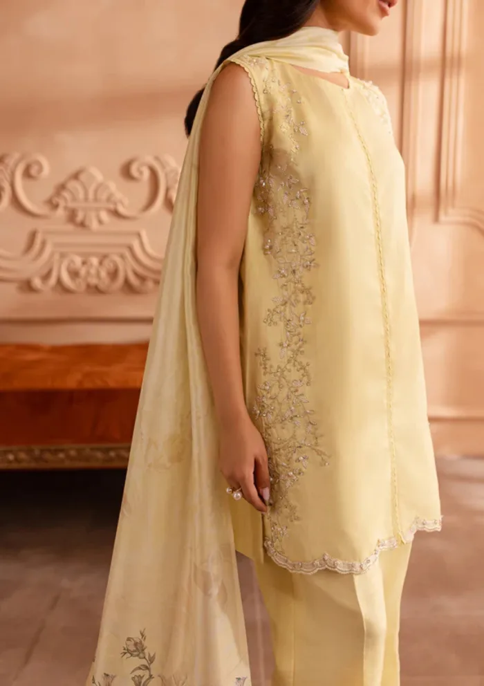 Azzal By Ayesha Usman Meadow Ivana 25 Luxury Lawn Collection - Image 4