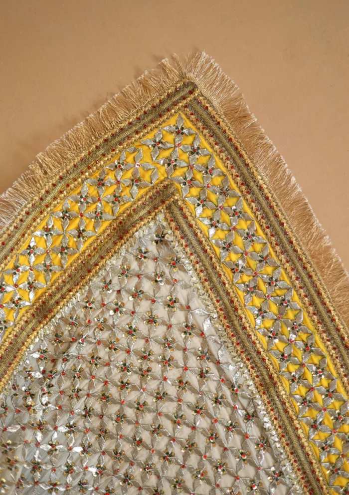 Bahawalpuri Pehnawa D 01 Exclusive Edition Luxury Lawn Collection - Image 3