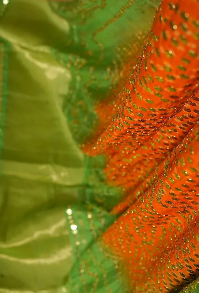 Bahawalpuri Pehnawa D 26 Exclusive Edition Luxury Lawn Collection - Image 3