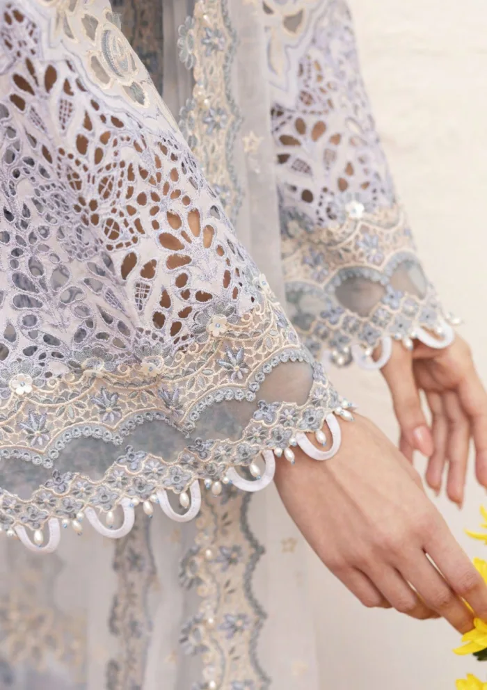 Baroque BEL25 02 Eid 25 Luxury Lawn Collection - Image 4