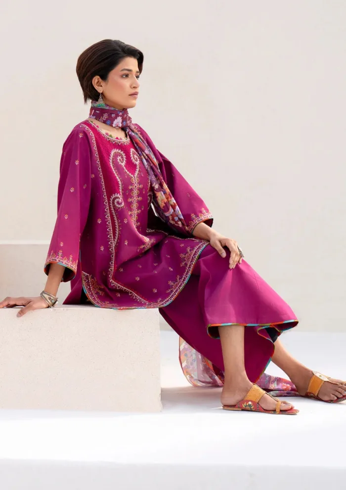 Bin Ilyas BIA25 82 A Aaina Luxury Lawn Collection - Image 4