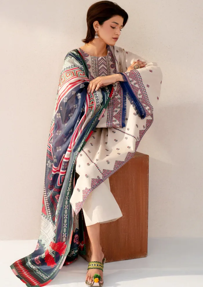 Bin Ilyas BIA25 86 A Aaina Luxury Lawn Collection - Image 4
