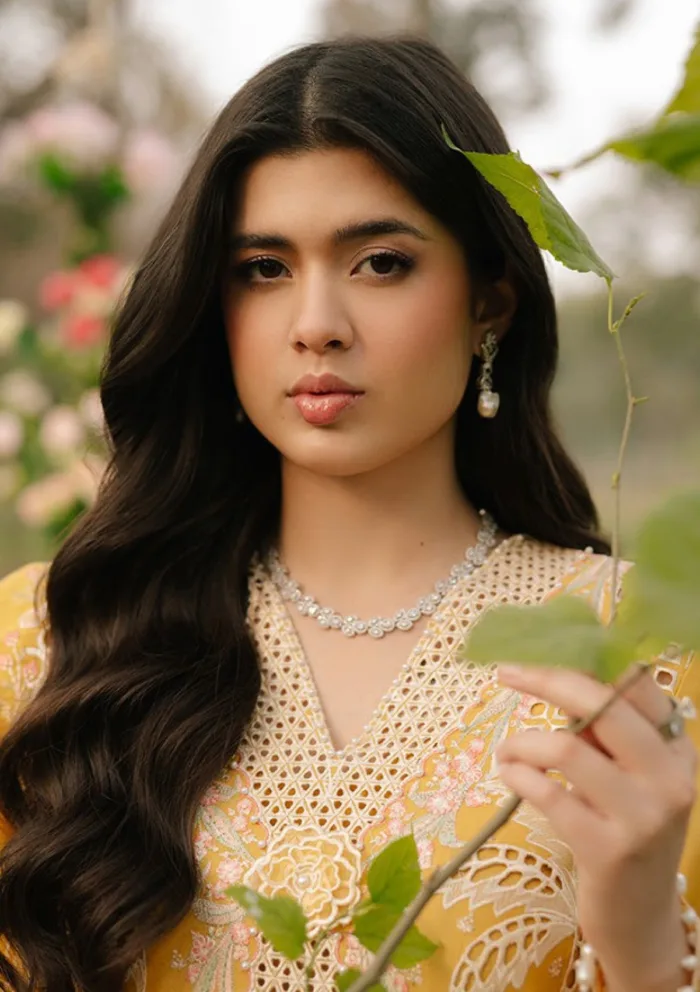 Bin Ilyas Summer 25 BFS 104 A Freesia Luxury Lawn Collection - Image 3