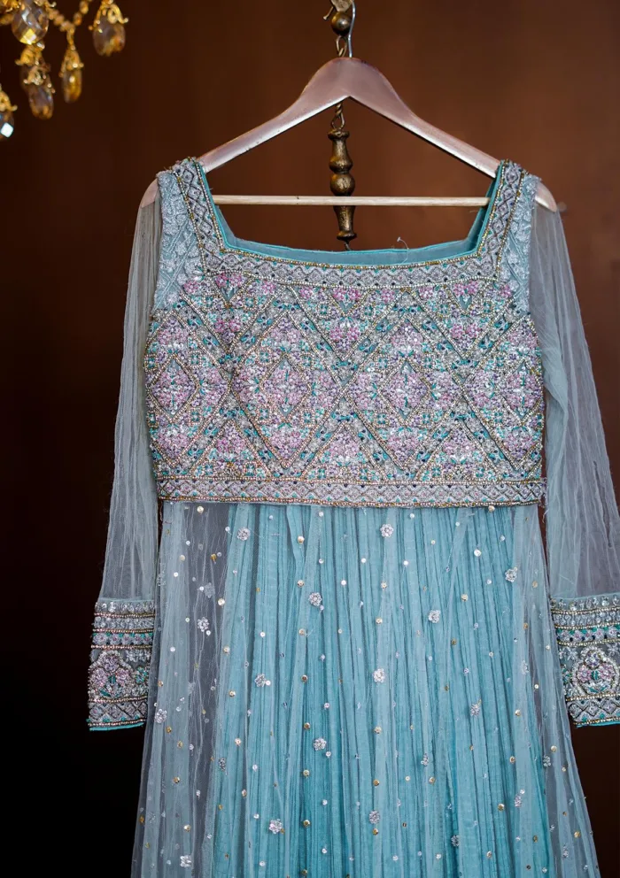 Brides D 10 Luxury Lawn Collection - Image 2
