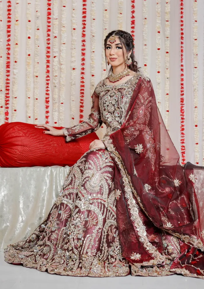 Brides D 01 Luxury Lawn Collection - Image 3