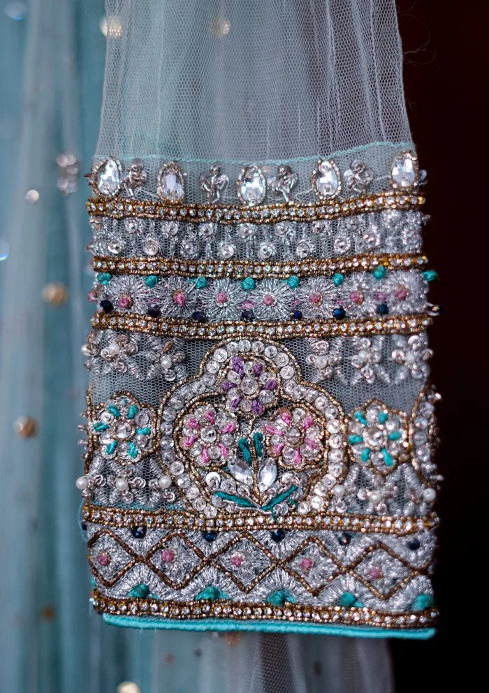 Brides D 10 Luxury Lawn Collection - Image 4