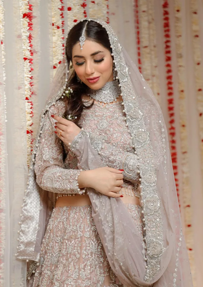 Brides D 03 Luxury Lawn Collection - Image 4