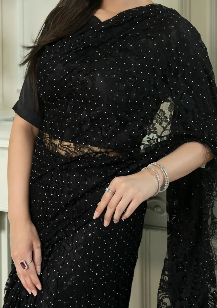 Chantelle Saree SH 5 Luxury Lawn Collection - Image 3