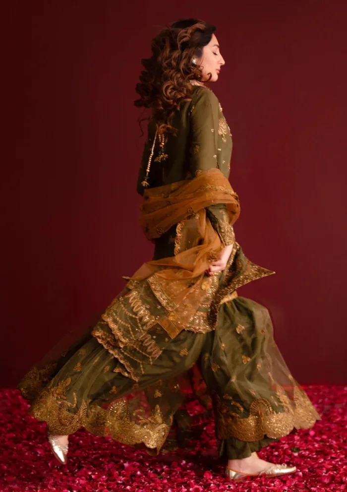 Emaan Adeel Sunoora Nooresha Luxury Lawn Collection - Image 3