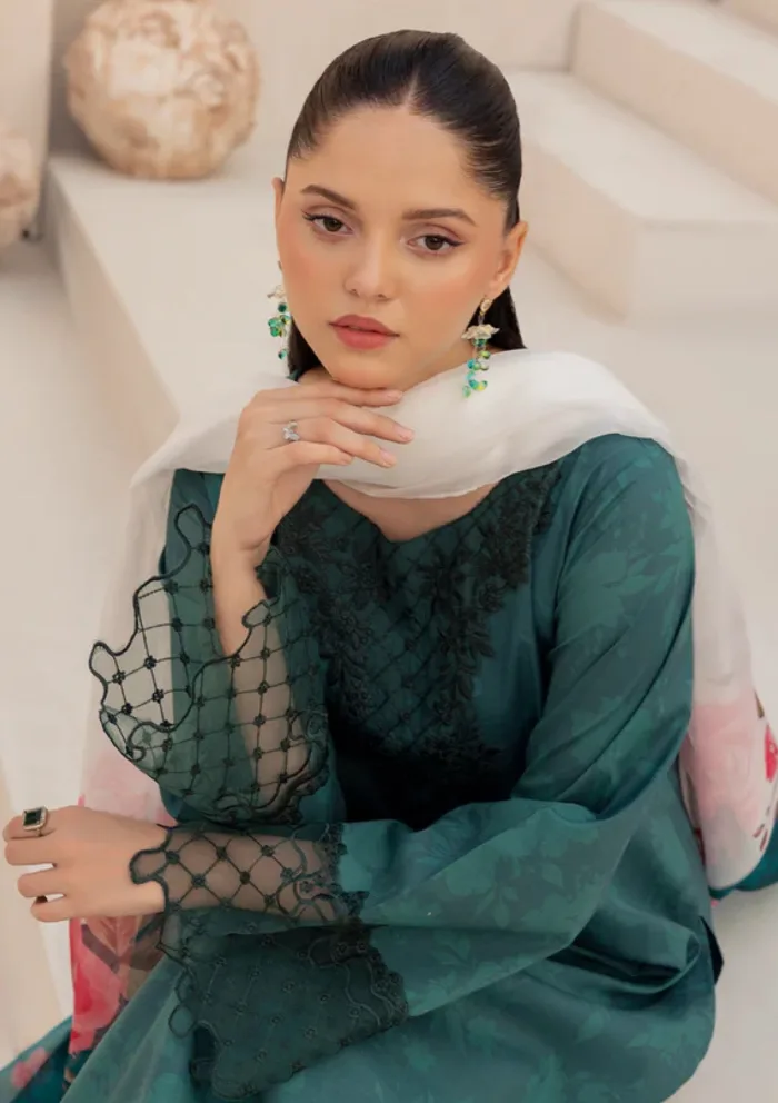 Esra DEP25 01 Dastaan Luxury Lawn Collection - Image 3