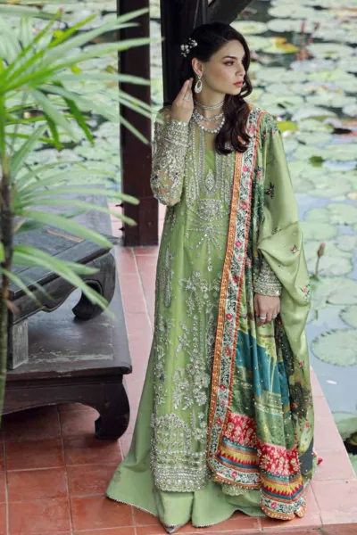 Ezra EW24 04 Gardenia