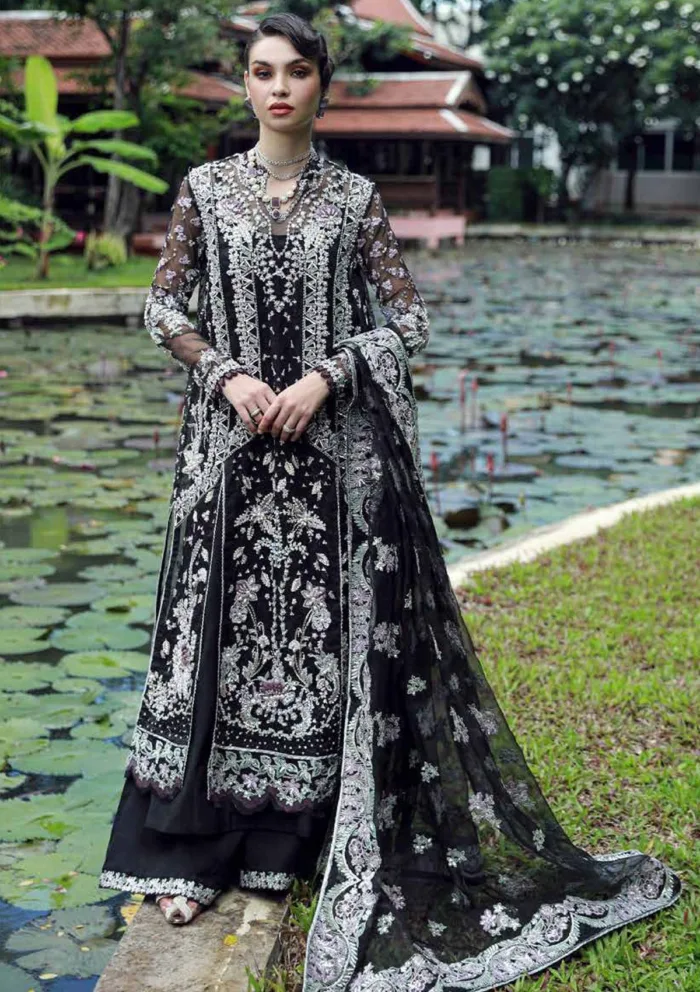 Ezra EW24 05 Noor