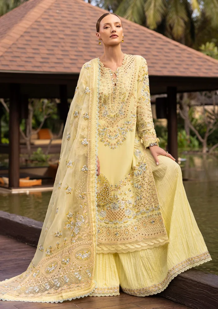 Faiza Saqlain Azalea