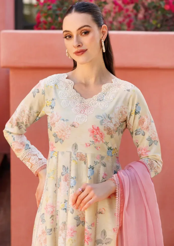 Farasha Eid Summer 25 Meadow Blush Aurea Luxury Lawn Collection - Image 4