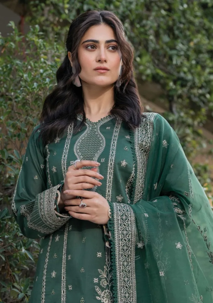 Farasha FB25 02 Emerald Eve Bahar Luxury Lawn Collection - Image 3