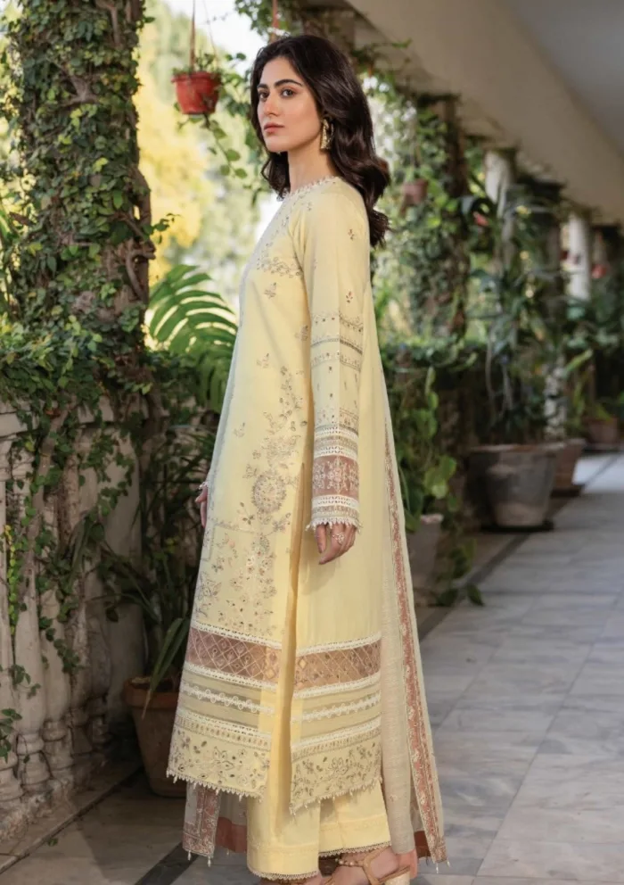 Farasha FB25 04 Vintage Bloom Bahar Luxury Lawn Collection - Image 2