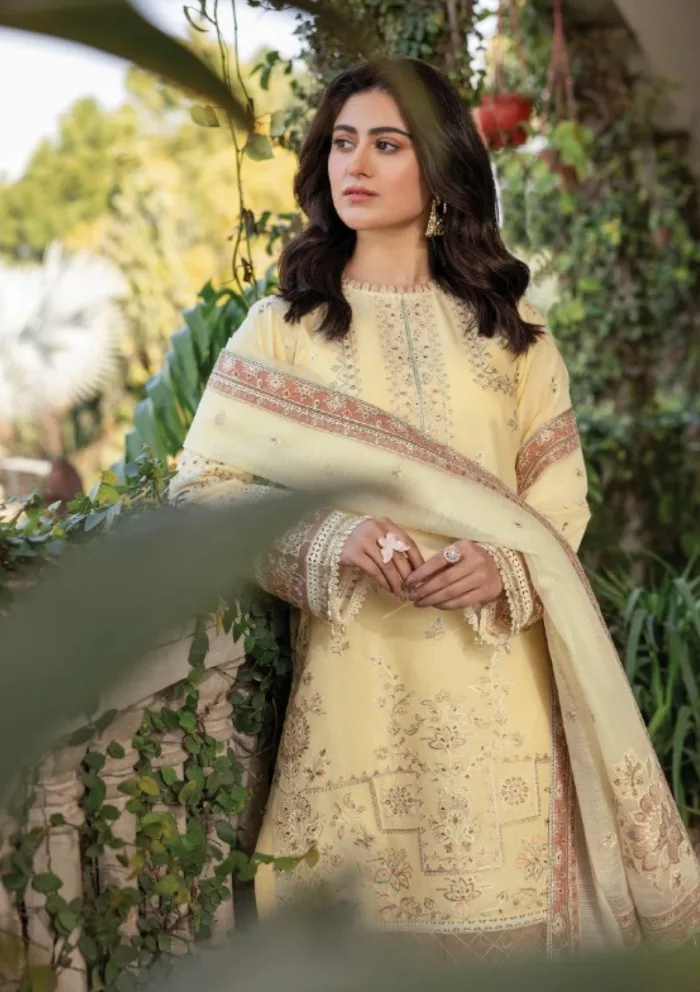 Farasha FB25 04 Vintage Bloom Bahar Luxury Lawn Collection - Image 4