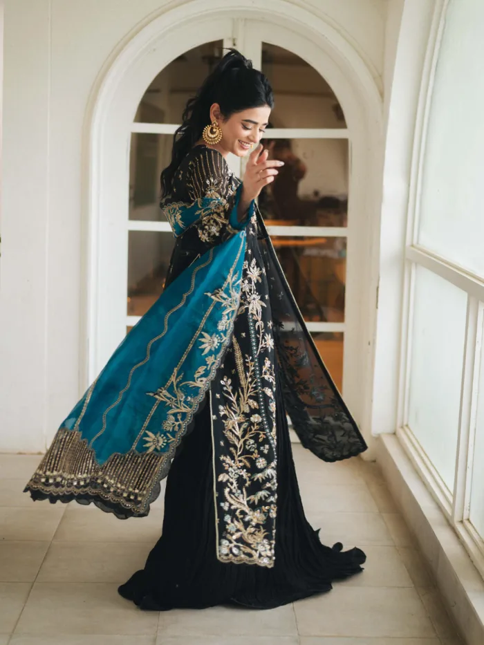 Fozia Khalid Belle Espoir Storie D'Amore Luxury Lawn Collection - Image 6