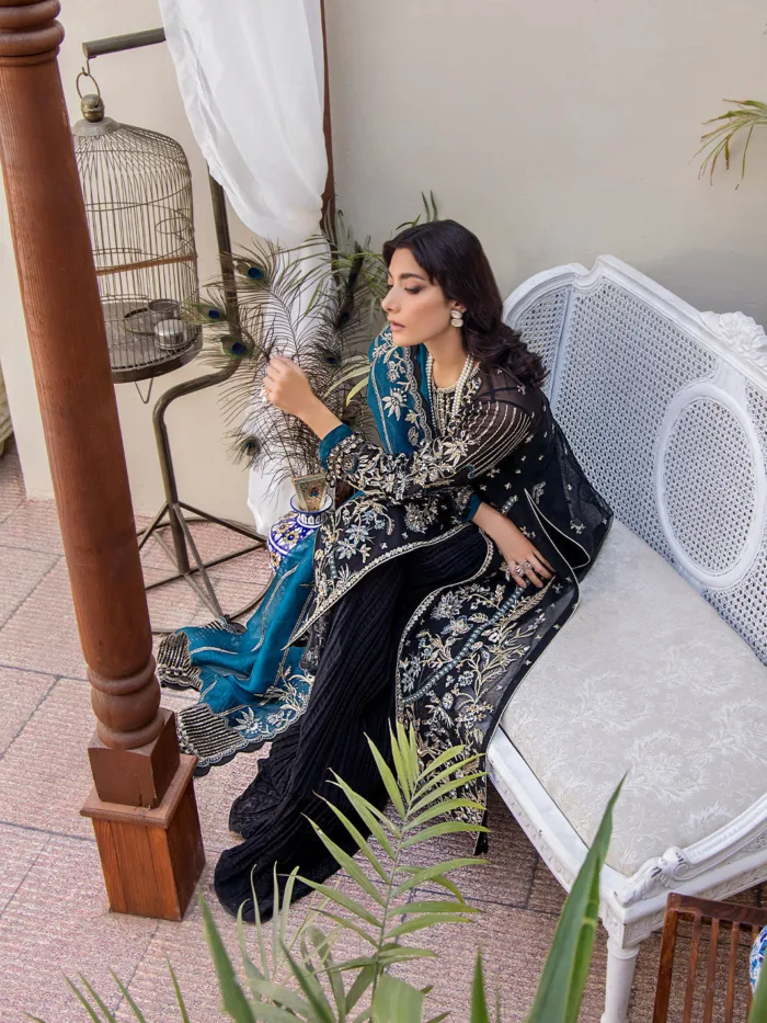 Fozia Khalid Belle Espoir Storie D'Amore Luxury Lawn Collection - Image 8