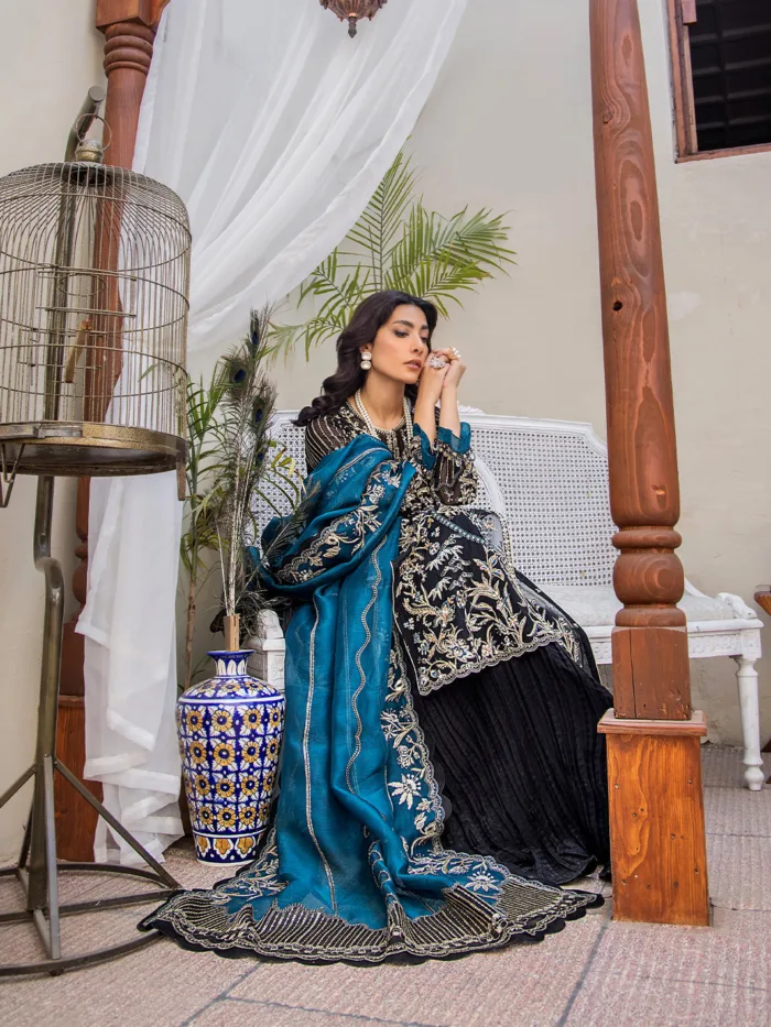 Fozia Khalid Belle Espoir Storie D'Amore Luxury Lawn Collection - Image 9