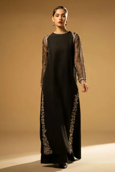 Fozia Khalid Black Swan D 03