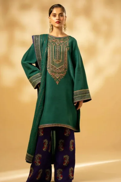 Fozia Khalid Emerald Craftsmanship D 01