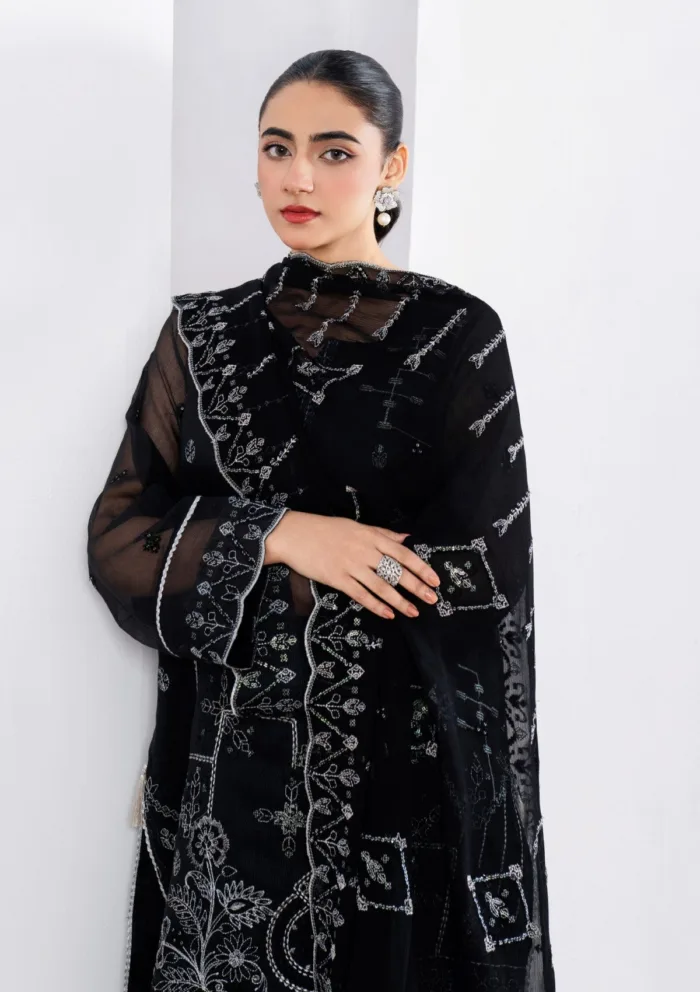 Fozia Khalid FRM25 06 Lail Rang Mahal Eid Festive Luxury Lawn Collection - Image 4