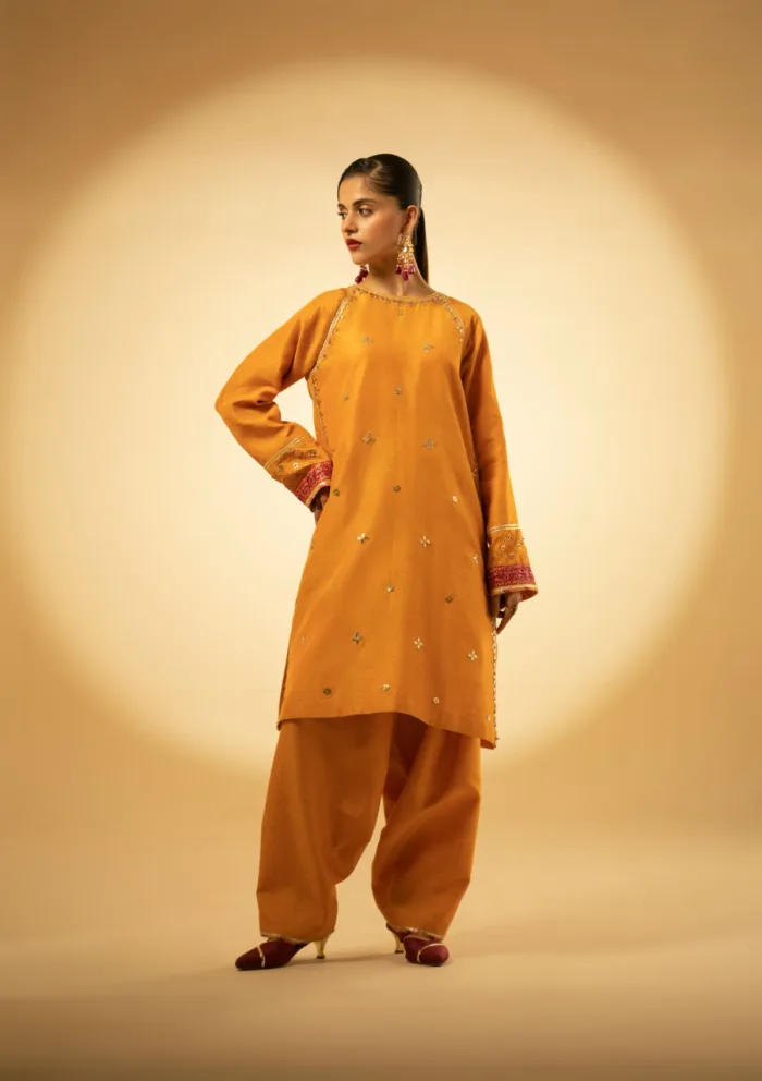 Fozia Khalid Luxe Amber D 05 Silk Edit Luxury Lawn Collection - Image 2