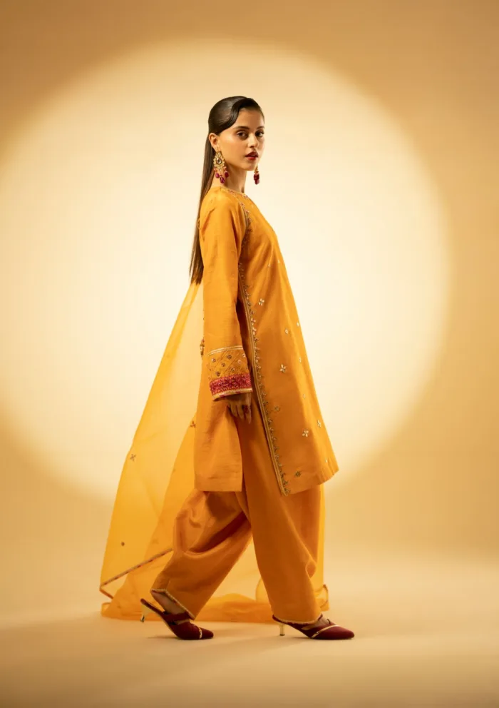 Fozia Khalid Luxe Amber D 05 Silk Edit Luxury Lawn Collection - Image 3