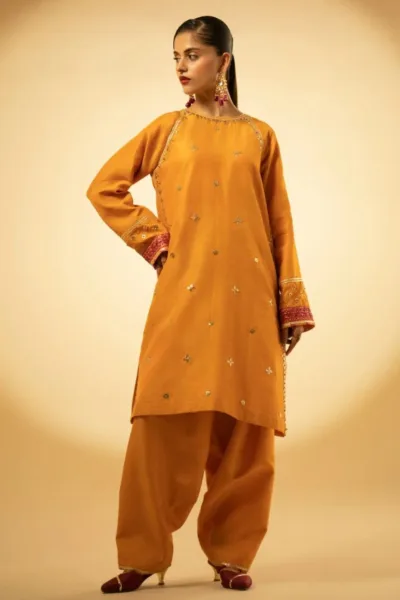 Fozia Khalid Luxe Amber D 05