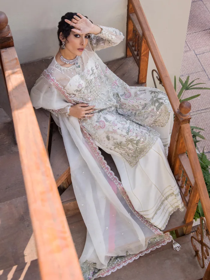 Fozia Khalid Mah e Kaamil Vasl e Yaar Luxury Lawn Collection - Image 8