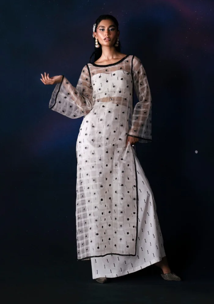 Fozia Khalid Valeria Stardust Luxe 24 Luxury Lawn Collection - Image 4