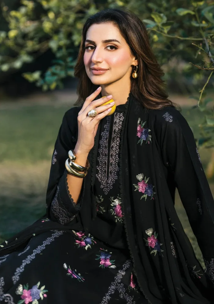 Garnet Clothing Moonlight Zahra 25 Luxury Lawn Collection - Image 3