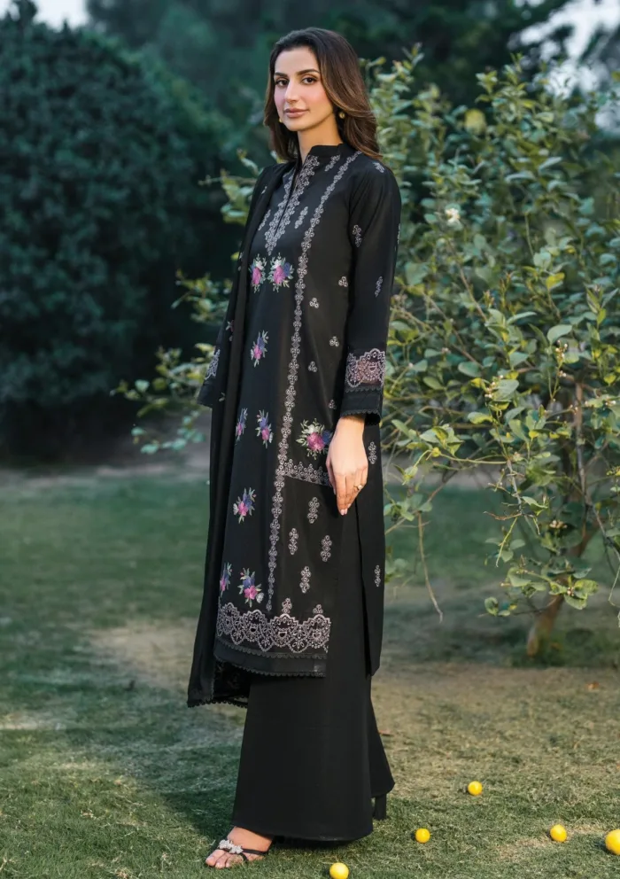 Garnet Clothing Moonlight Zahra 25 Luxury Lawn Collection - Image 4