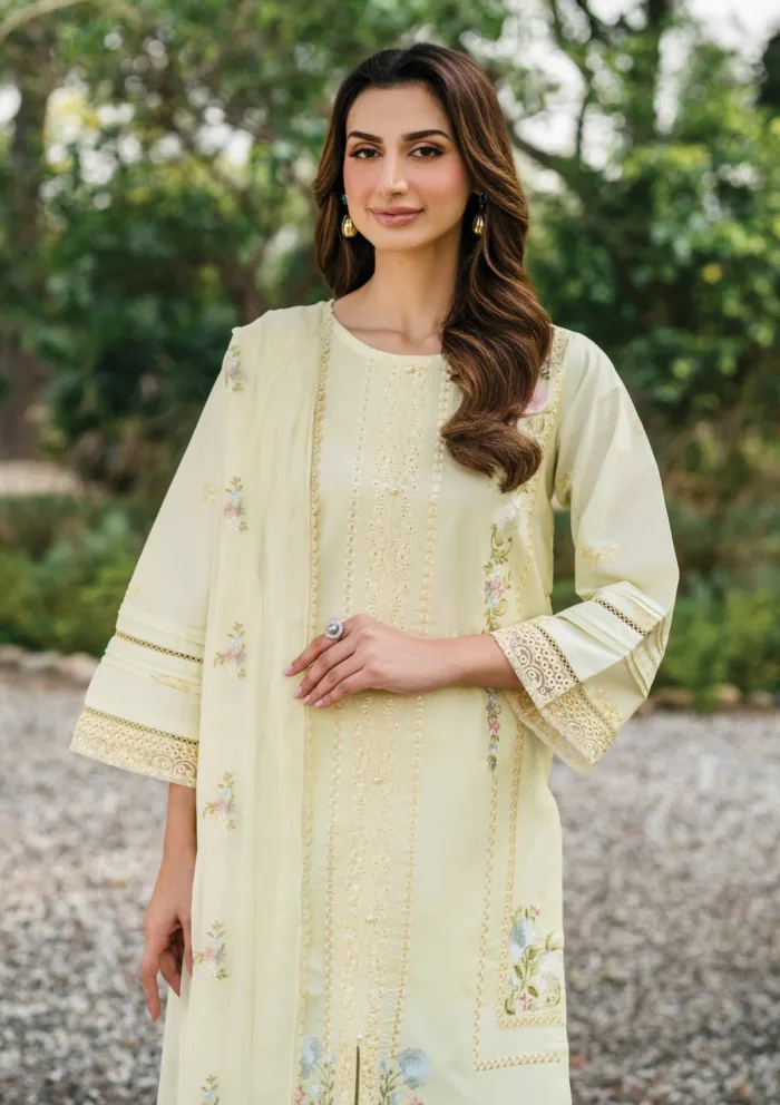 Garnet Clothing Saffron Zahra 25 Luxury Lawn Collection - Image 4