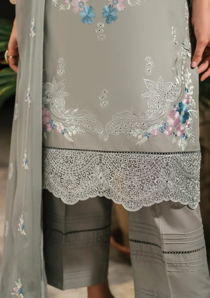 Garnet Clothing Zircon Zahra 25 Luxury Lawn Collection - Image 4