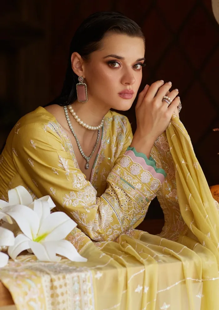Gulaal GL25 04 Iris Luxury Lawn 25 Collection - Image 4