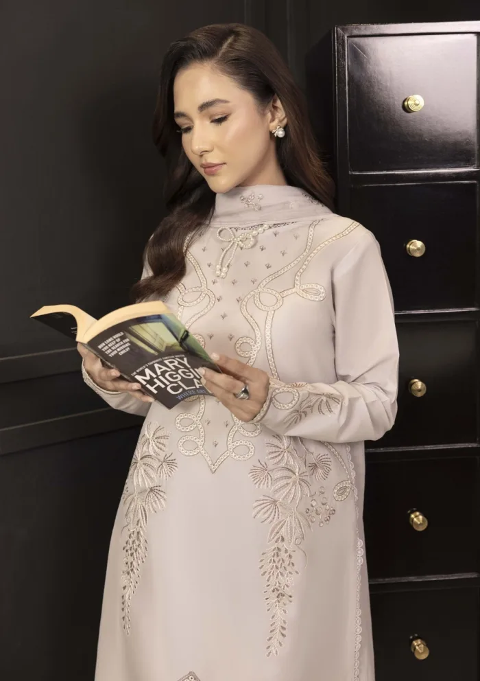 Humdum D 01 Dilkash 25 Luxury Lawn Collection - Image 4