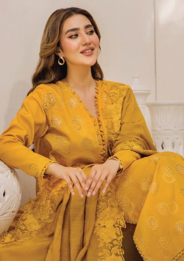 Humdum HB25 06 Baharan Volume II Luxury Lawn Collection - Image 4