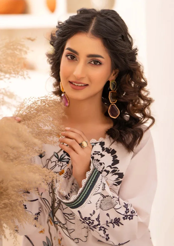 Humdum HF25 01 Freya Luxury Lawn Collection - Image 4