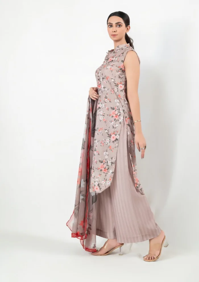 Imran Aftab Unstitched IU25 07 Luxury Lawn Collection - Image 2
