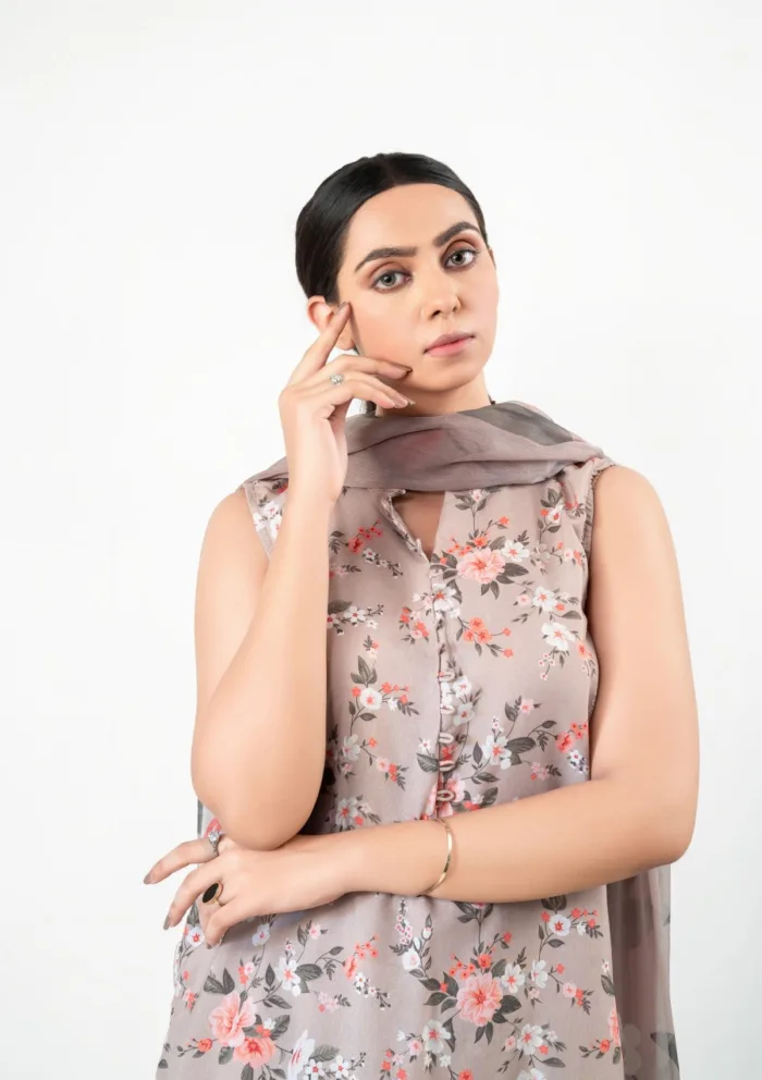 Imran Aftab Unstitched IU25 07 Luxury Lawn Collection - Image 5