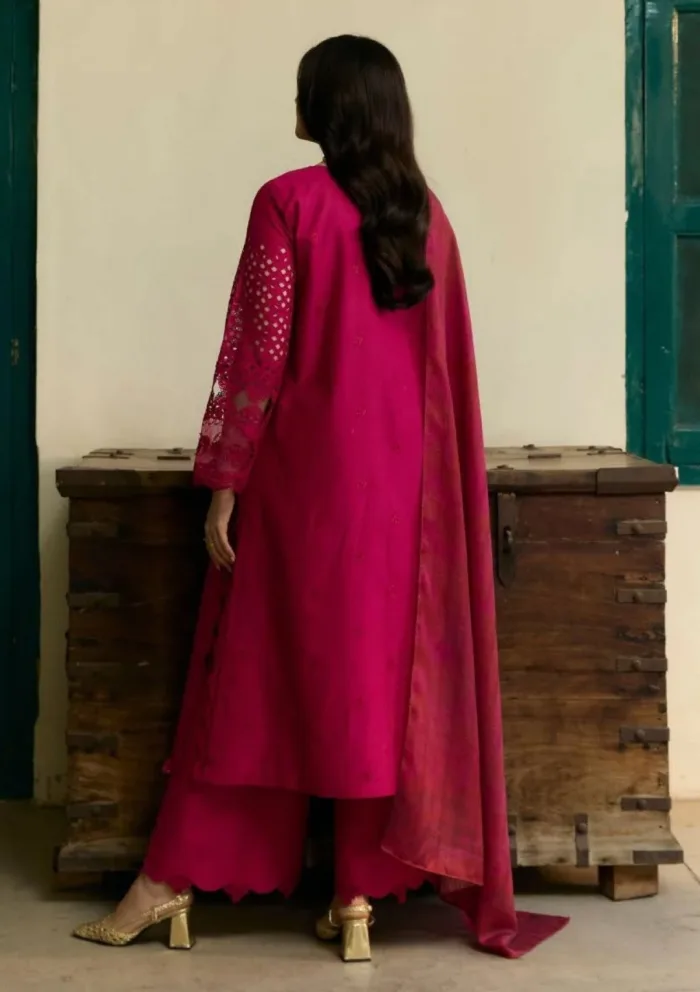 MM Manara VF 02 NAZNEEN Vintage Flora 25 Luxury Lawn Collection - Image 2